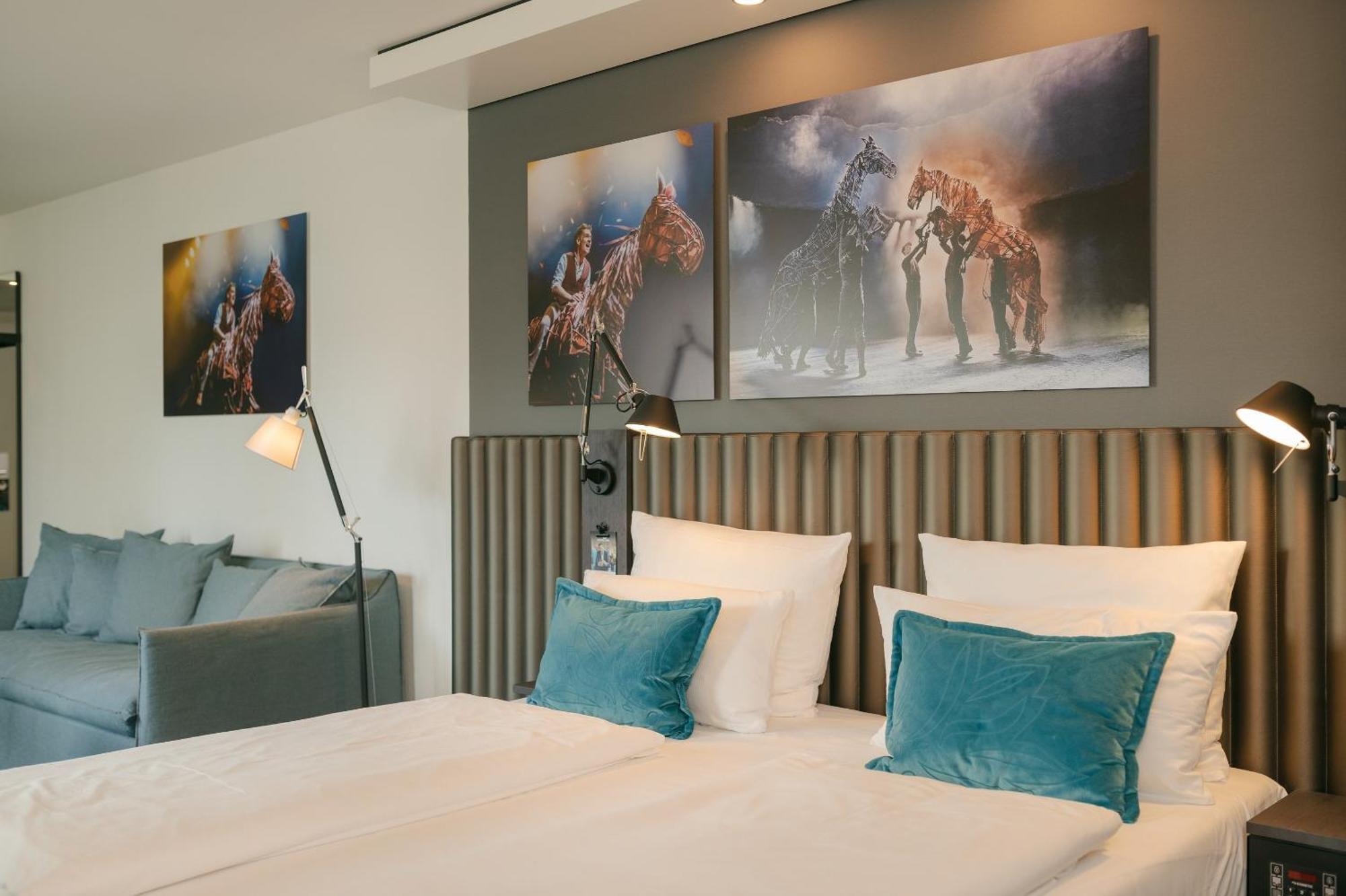 Motel One Berlin-Ku'Damm — Photos 3